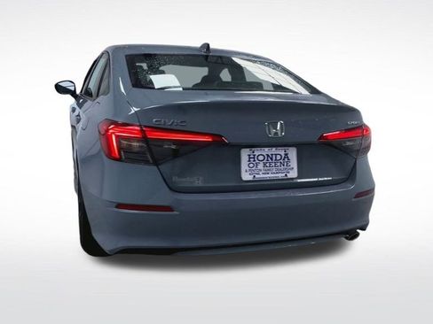 Used 2023 Honda Civic Sport image 7