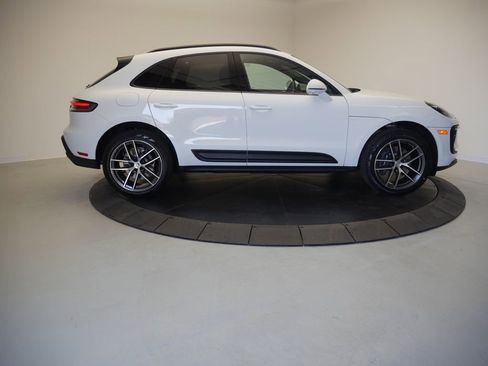New 2026 Porsche Macan AWD/4WD image 8
