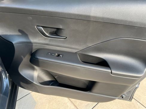 Used 2024 Hyundai Kona SEL FWD image 6