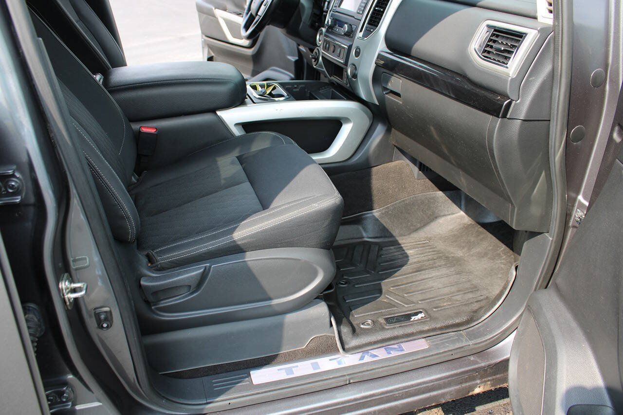 Used 2018 Nissan Titan SV w/ SV Convenience Package AWD/4WD image 48