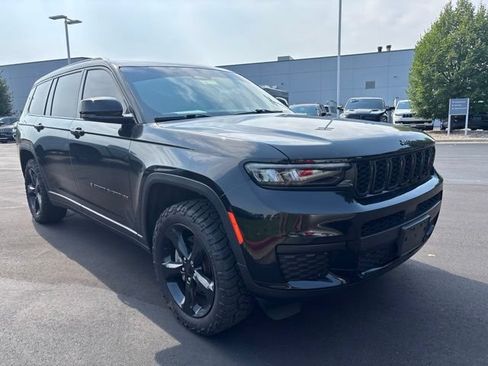 Used 2023 Jeep Grand Cherokee L Laredo AWD/4WD image 1