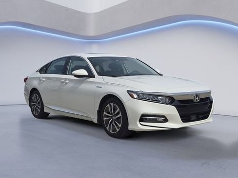 Used 2020 Honda Accord EX image 2