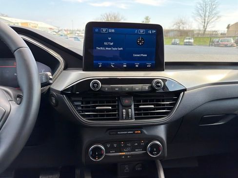 Used 2023 Ford Escape Active image 18