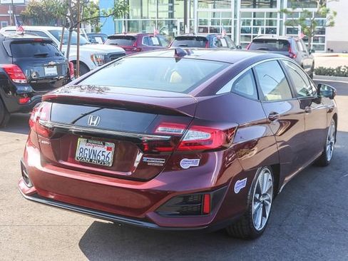 Used 2018 Honda Clarity Touring image 5