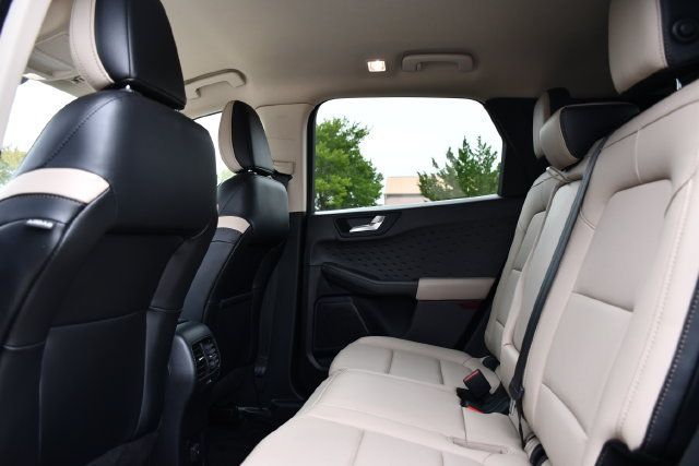 Used 2020 Ford Escape SEL AWD/4WD image 22