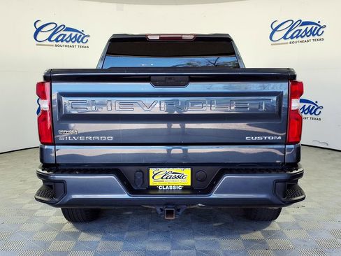 Used 2021 Chevrolet Silverado 1500 Custom image 4
