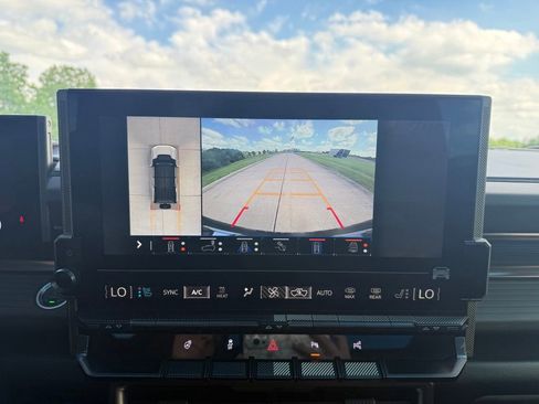Used 2025 GMC Hummer EV 3X AWD/4WD image 43
