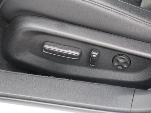 Used 2022 Honda Accord Touring image 12