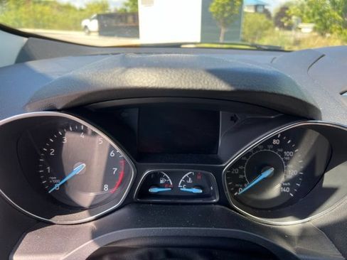 Used 2018 Ford Escape SEL AWD/4WD image 10