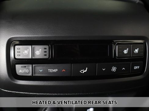 Used 2022 Hyundai Palisade Calligraphy image 12