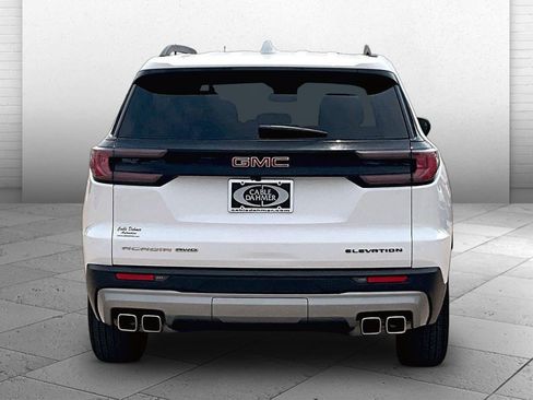 Used 2025 GMC Acadia Elevation AWD/4WD image 3
