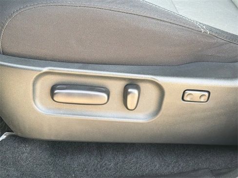 Used 2023 Toyota Tacoma TRD Off-Road image 21