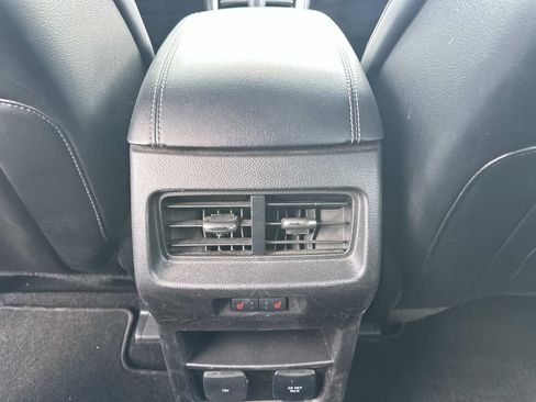 Used 2015 Ford Edge Titanium w/ Equipment Group 302A AWD/4WD image 14
