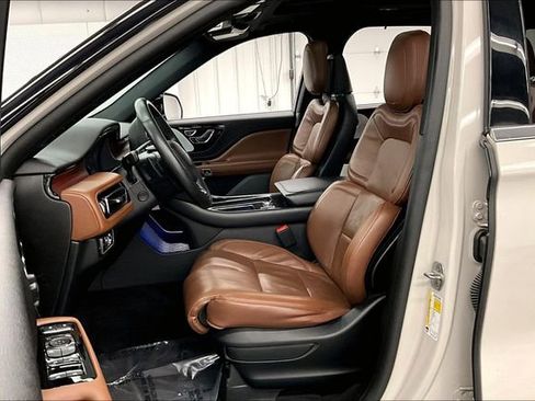 Used 2023 Lincoln Aviator Reserve w/ Equipment Group 201A AWD/4WD image 24