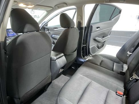 Used 2022 Nissan Altima 2.5 SV FWD image 12