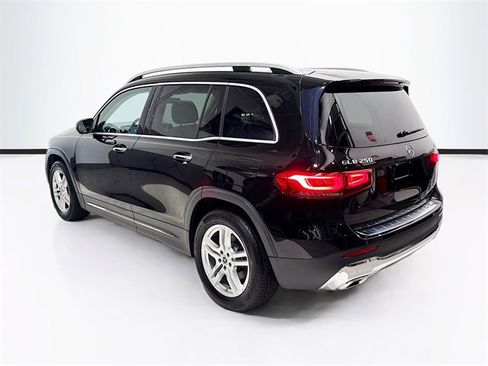 Certified 2021 Mercedes-Benz GLB 250 4MATIC image 7