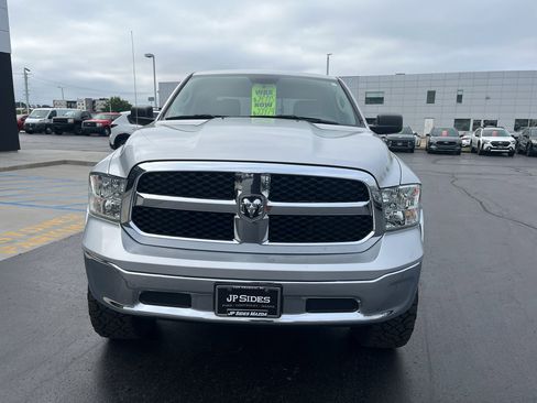 Used 2019 RAM 1500 Classic SLT AWD/4WD image 4