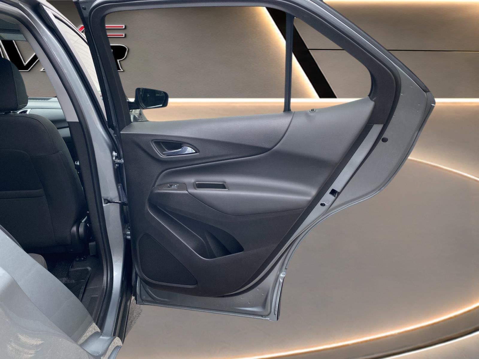 Used 2024 Chevrolet Equinox LT w/ LPO, Floor Liner Package AWD/4WD image 33