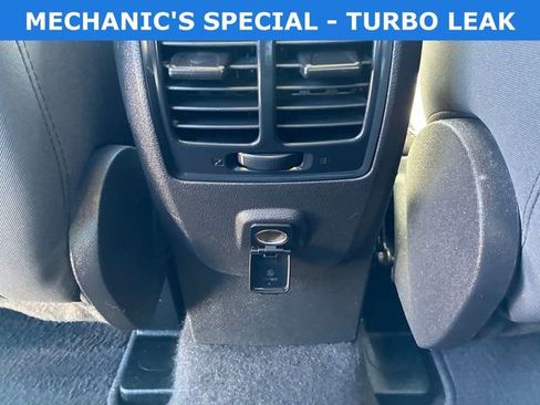 Used 2019 Ford Escape SE AWD/4WD image 16