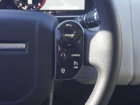 Used 2020 Land Rover Range Rover Sport HSE image 13