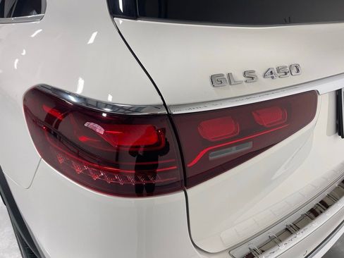 Used 2024 Mercedes-Benz GLS 450 4MATIC image 13