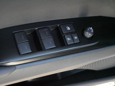 Certified 2025 Toyota Camry SE FWD image 19