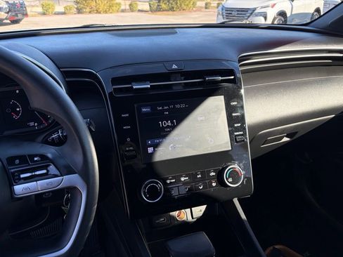 Used 2023 Hyundai Santa Cruz SE image 19