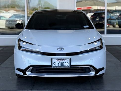 Used 2023 Toyota Prius Prime Premium image 4