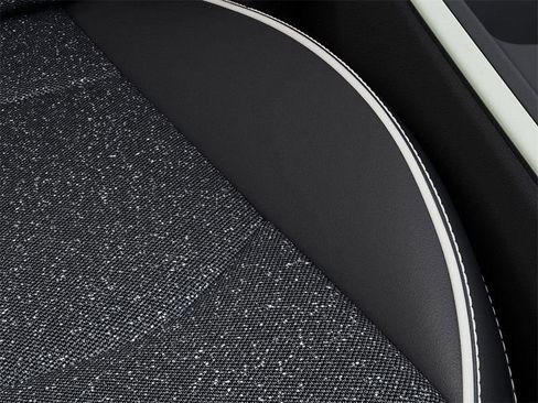 New 2025 Kia K4 GT-Line image 24