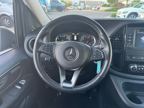 Certified 2023 Mercedes-Benz Metris Passenger image 19