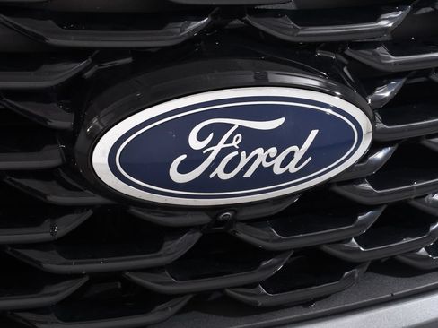 Used 2023 Ford Explorer ST-Line w/ Class IV Trailer Tow Package AWD/4WD image 22
