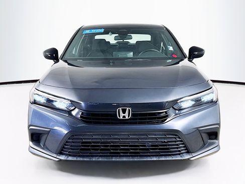 Used 2023 Honda Civic Sport image 3