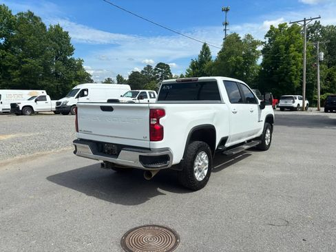 Used 2024 Chevrolet Silverado 2500 LT AWD/4WD image 6