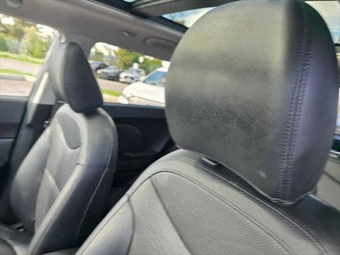 Used 2016 Kia Soul ! w/ Premium Package image 24