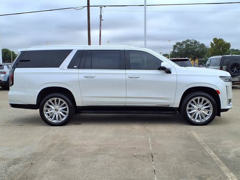Used 2024 Cadillac Escalade ESV Premium Luxury w/ LPO, Floor Liner Package AWD/4WD image 10