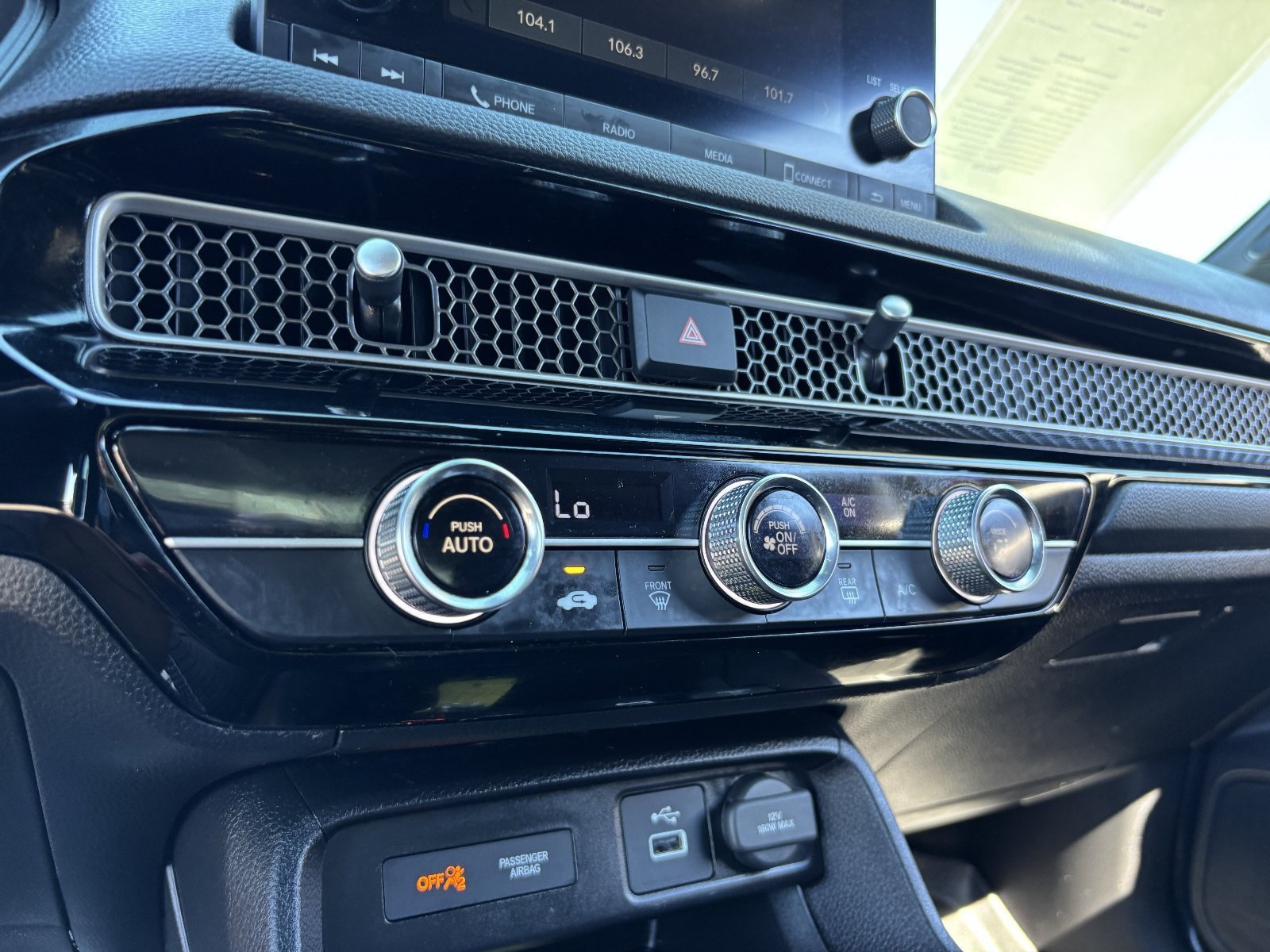 Used 2022 Honda Civic Sport image 25