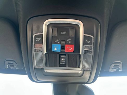Used 2025 RAM 1500 Big Horn AWD/4WD image 24