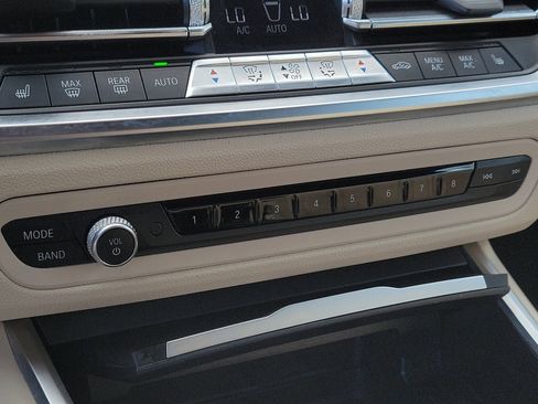 Used 2022 BMW 430i Convertible image 30