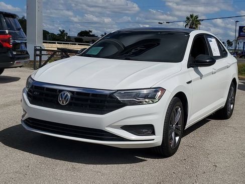 Used 2019 Volkswagen Jetta R-Line image 3