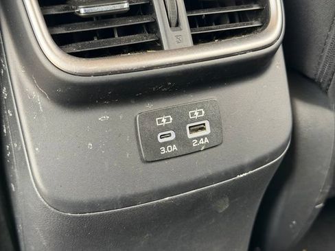Used 2024 Subaru Outback Premium AWD/4WD image 37