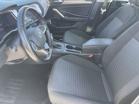 Used 2024 Volkswagen Jetta S image 21