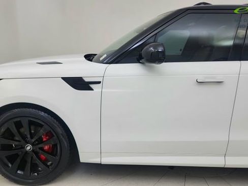 Used 2024 Land Rover Range Rover Sport Dynamic SE AWD/4WD image 9