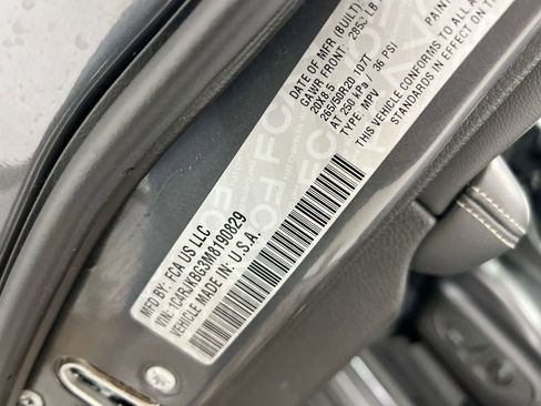 Used 2021 Jeep Grand Cherokee L Limited image 30