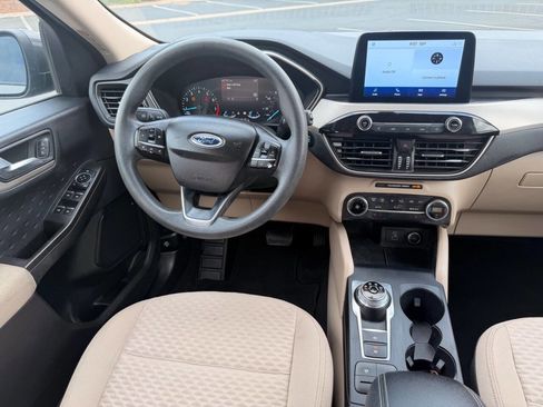 Used 2020 Ford Escape SE FWD image 30