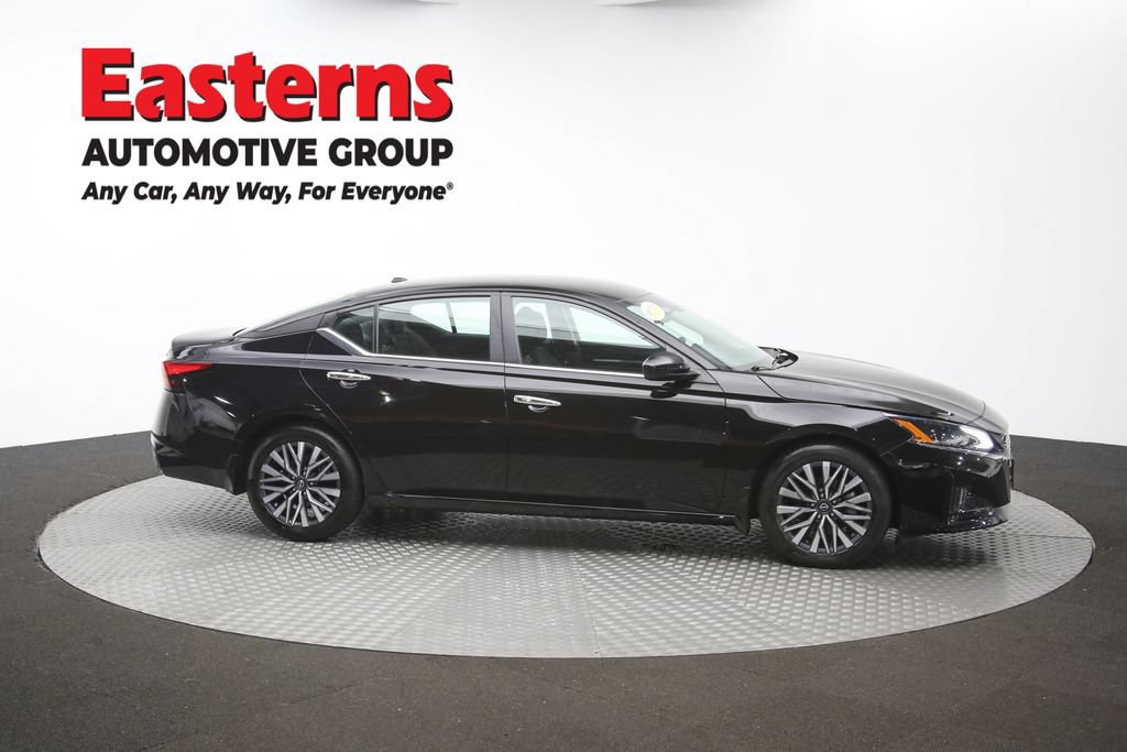 Used 2023 Nissan Altima 2.5 SV FWD image 47