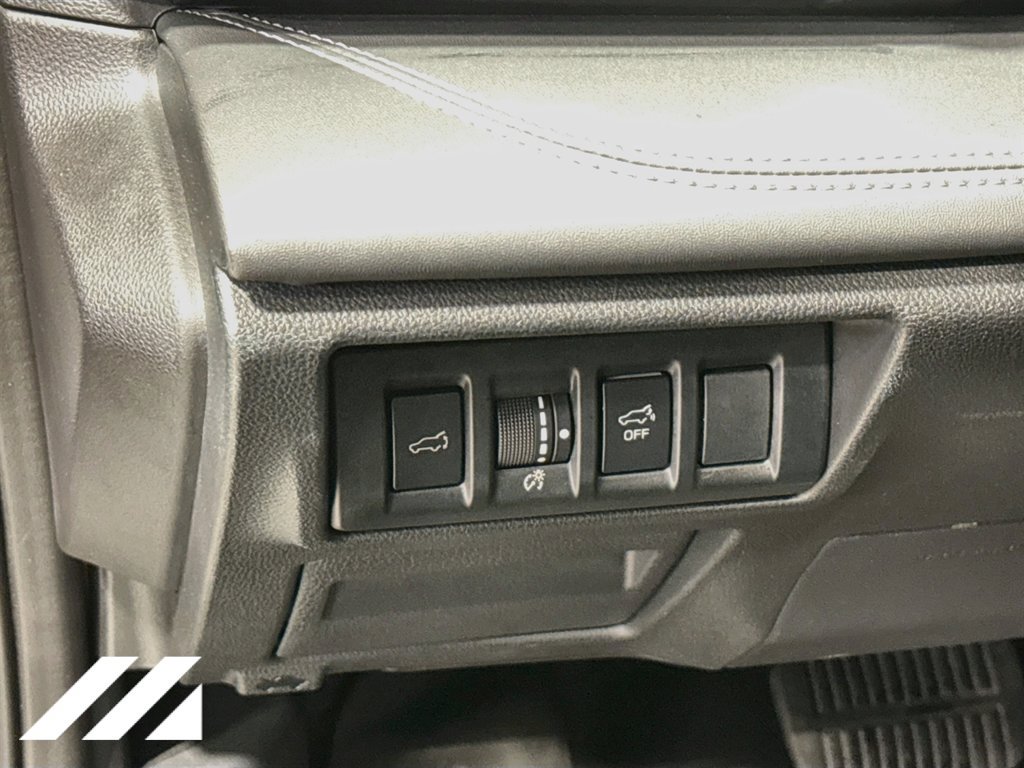 Used 2024 Subaru Outback Limited AWD/4WD image 10