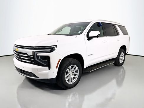 Used 2025 Chevrolet Tahoe LT AWD/4WD image 3