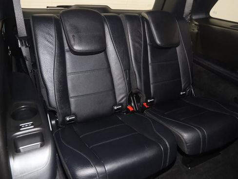 Used 2021 Mercedes-Benz GLS 450 4MATIC image 15