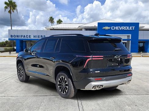 New 2026 Chevrolet Traverse Z71 w/ Driver Confidence Package image 3