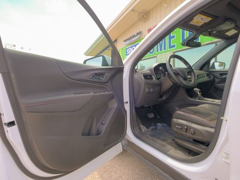 Used 2024 Chevrolet Equinox RS image 24